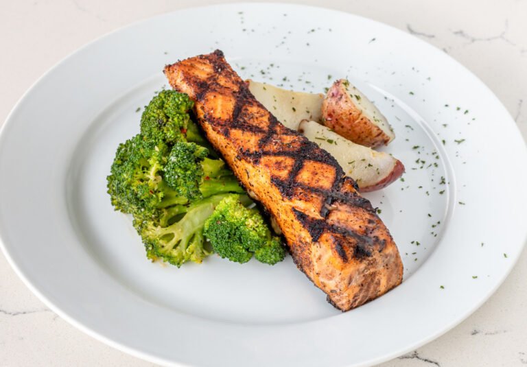 Salmon with Broccoli